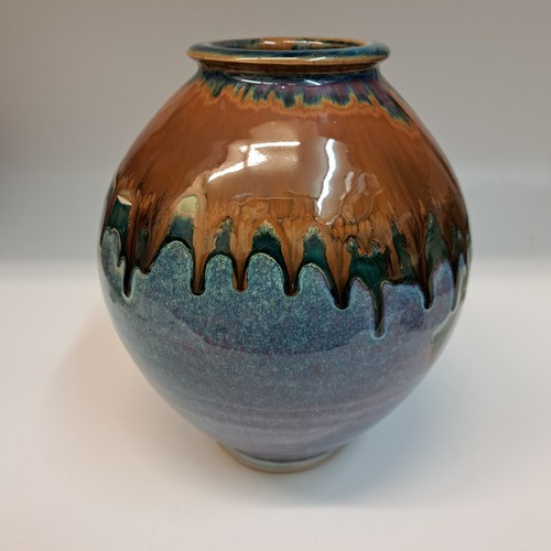 Click to view detail for #231110 Vase, Multi-Color $28
